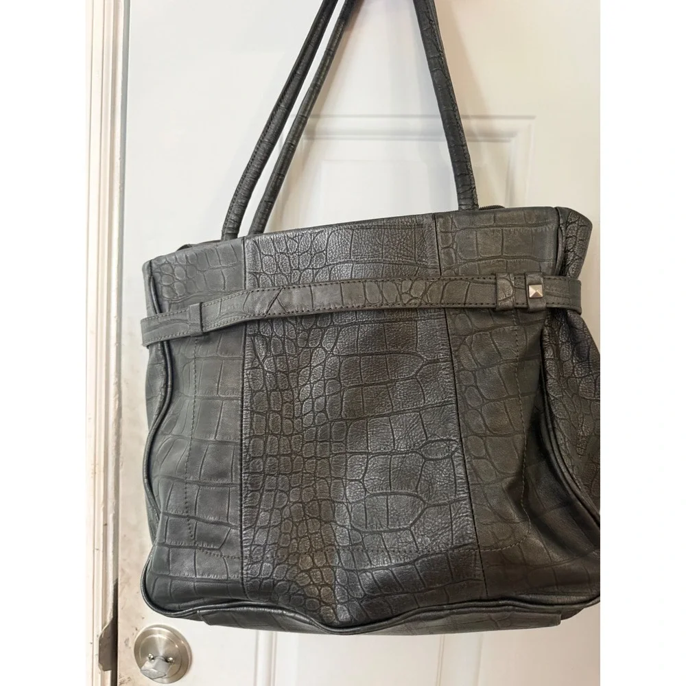 Adrienne Vittadini Metallic Pewter Croc Embossed Leather Tote Bag Red Lining
